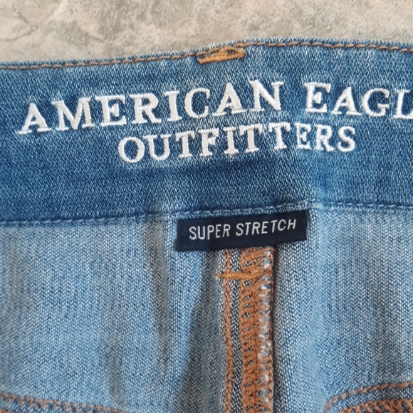 Women's jean shorts - Picture 3 of 3